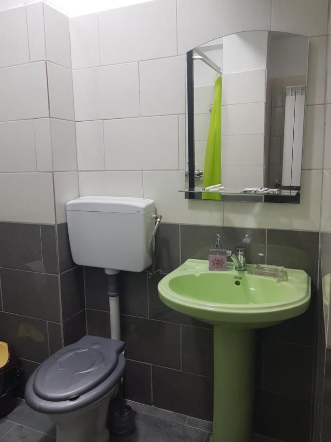 Apartamento Casa DARYA-24h Check-in Bucarest Exterior foto