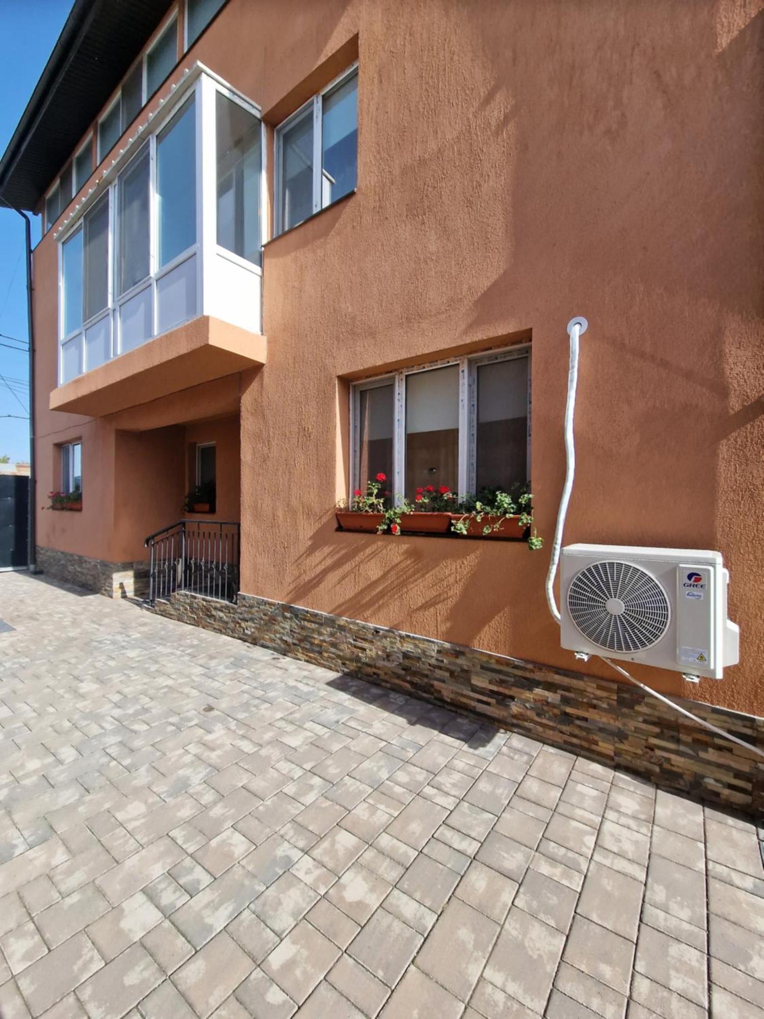Apartamento Casa DARYA-24h Check-in Bucarest Exterior foto